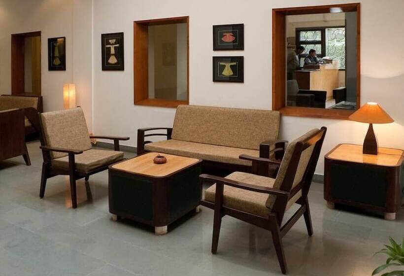 ホテル Atithi Guest House