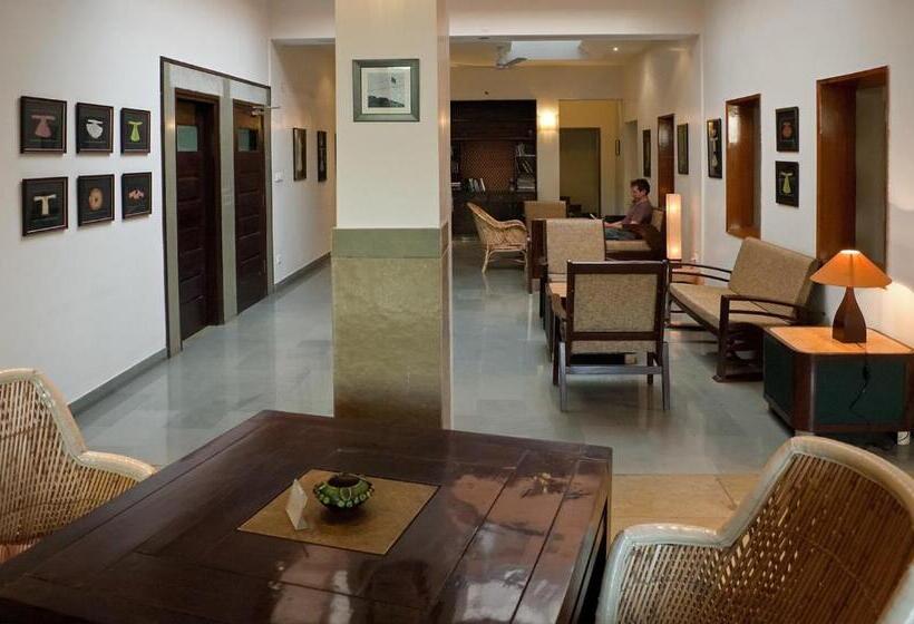 酒店 Atithi Guest House