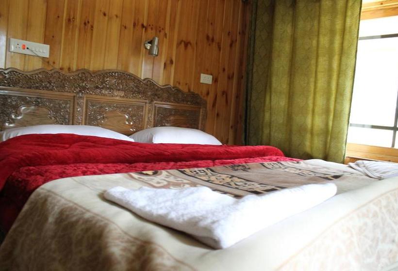 בית מלון כפרי Barzman