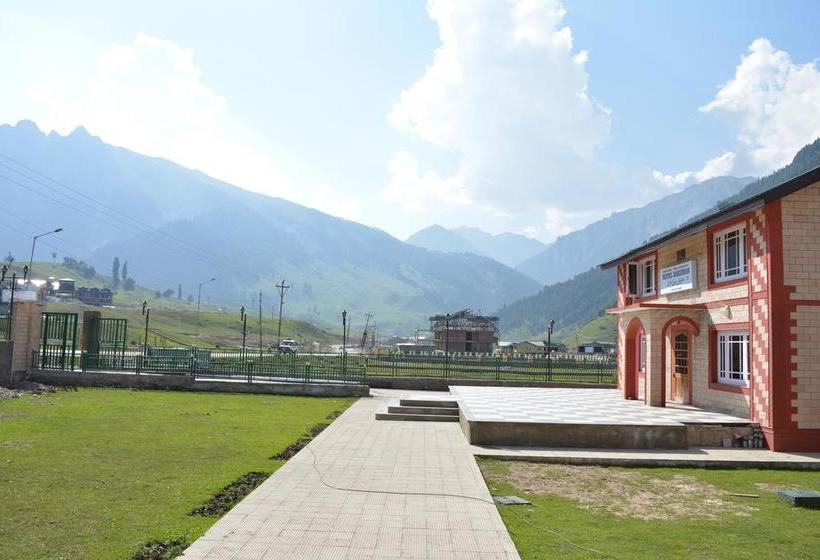 בית מלון כפרי Barzman