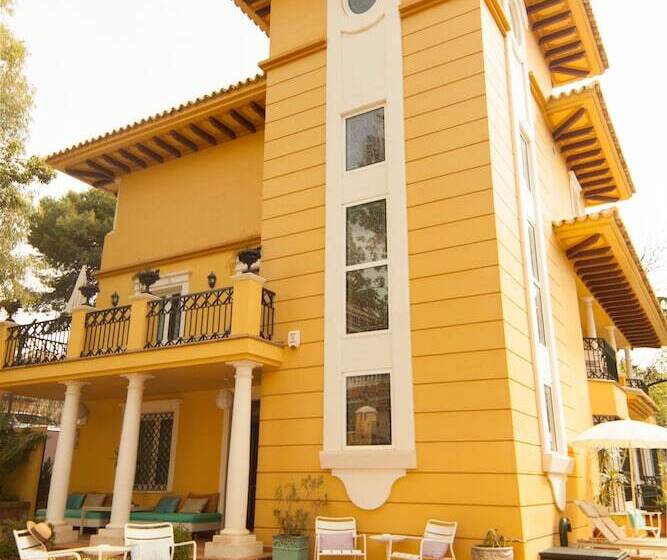 هتل Boutique Villa Lorena By Charming Stay Adults Recommended