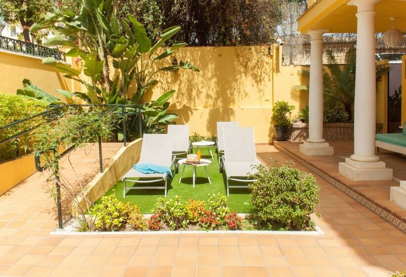 هتل Boutique Villa Lorena By Charming Stay Adults Recommended