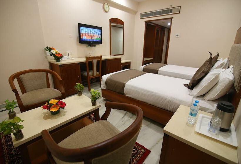 Отель Daspalla Executive Court