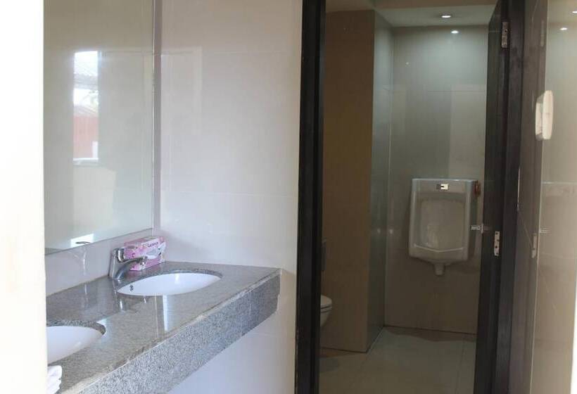 هتل Dibrugarh Club House