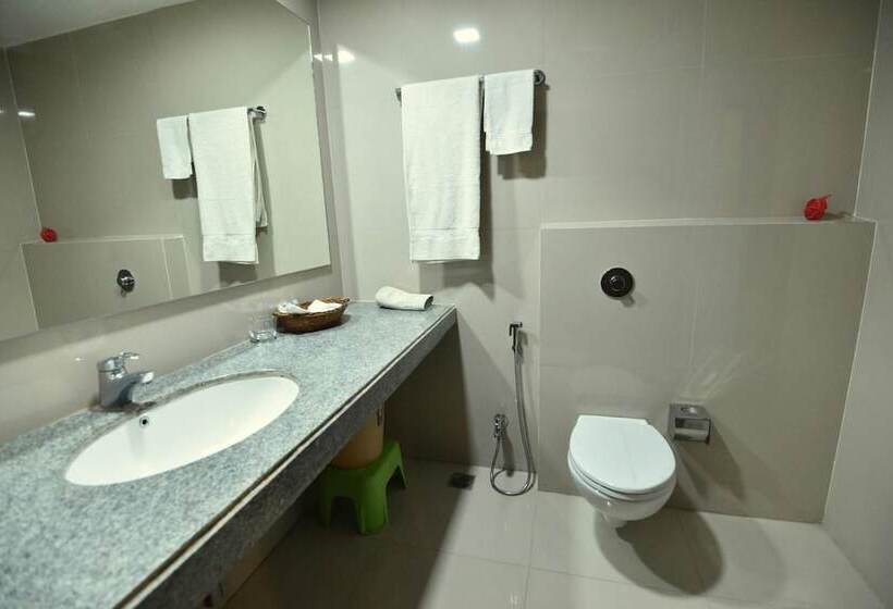 هتل Dibrugarh Club House