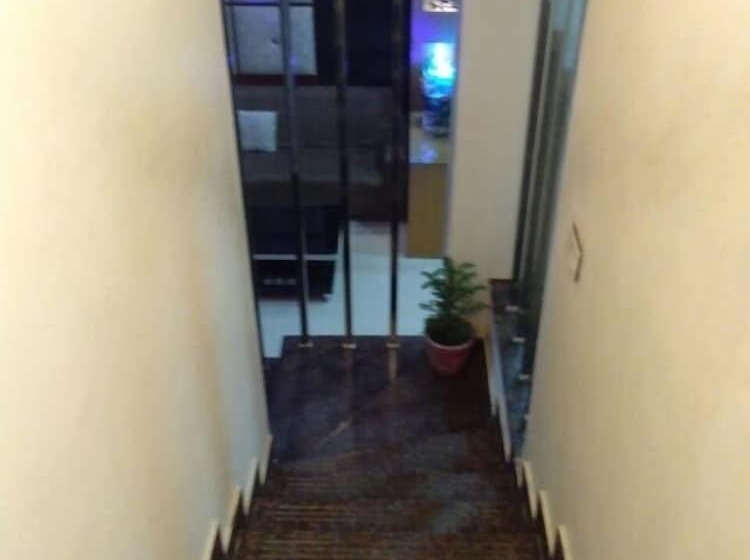 בית מלון כפרי Durga Silverline