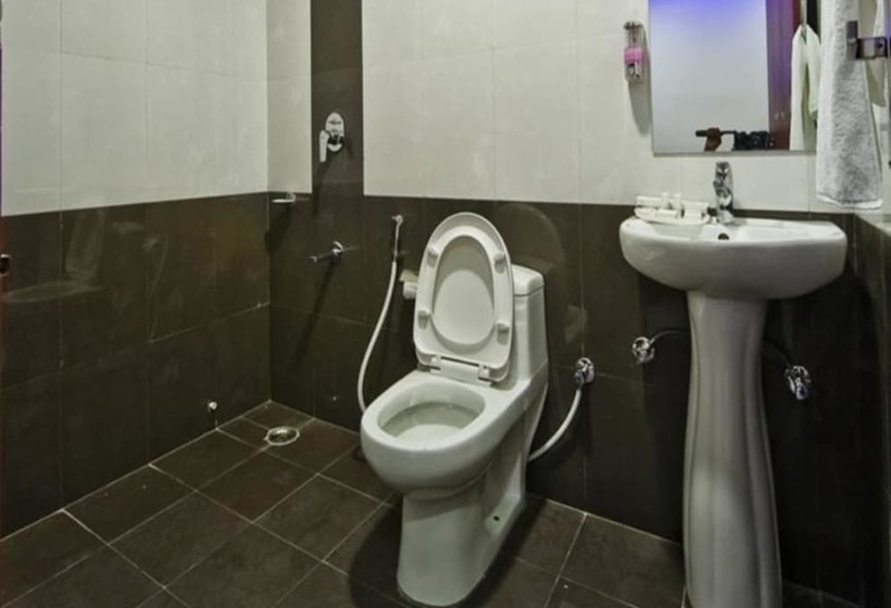 בית מלון כפרי Durga Silverline