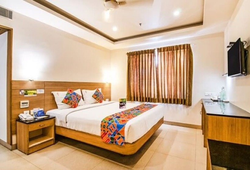 Fabhotel Prime Royal Castle   Nr Coimbatore North Railway Station