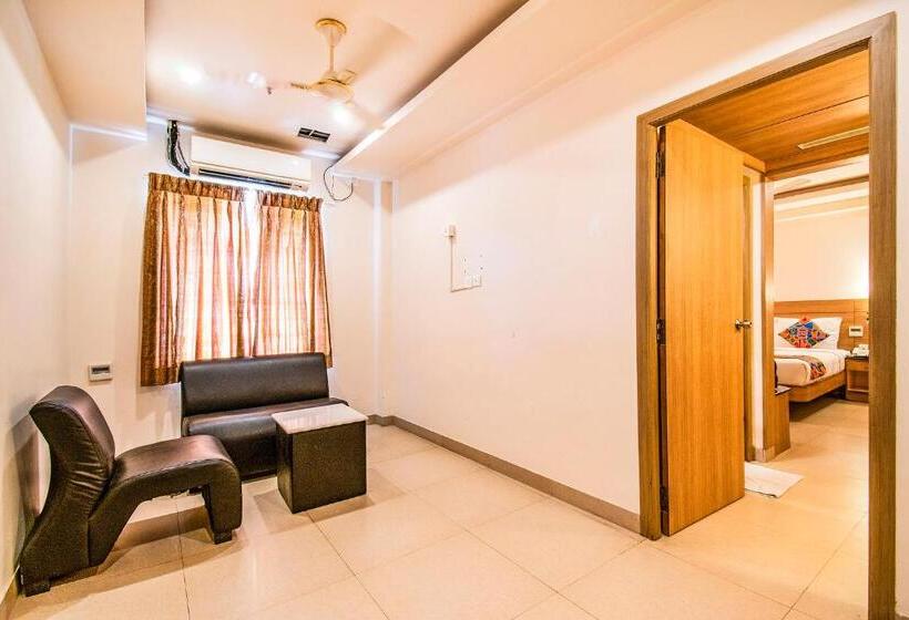 Fabhotel Prime Royal Castle   Nr Coimbatore North Railway Station