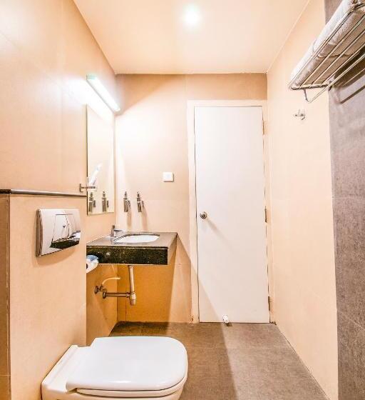 Fabhotel Prime Royal Castle   Nr Coimbatore North Railway Station