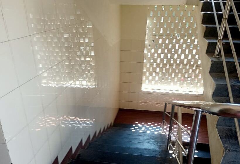 בית מלון כפרי Geetanjali St Bus Stand Panvel