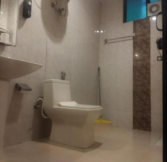 فندق Holiday Hill