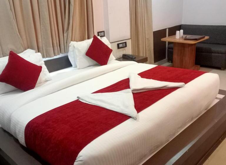 فندق Holiday Hill