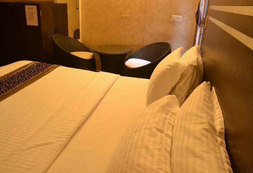 Отель Kanisshk Inn