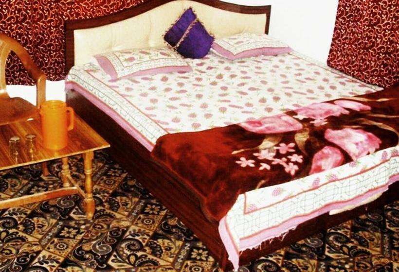ホテル Kashmir Inn