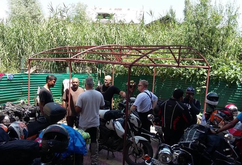 ホテル Kashmir Inn