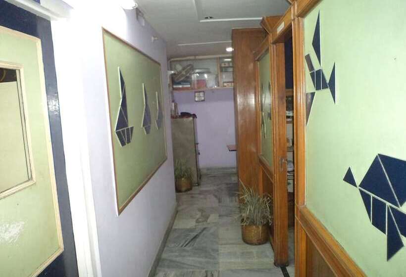 هتل Mahalaxmi Indo Myanmar