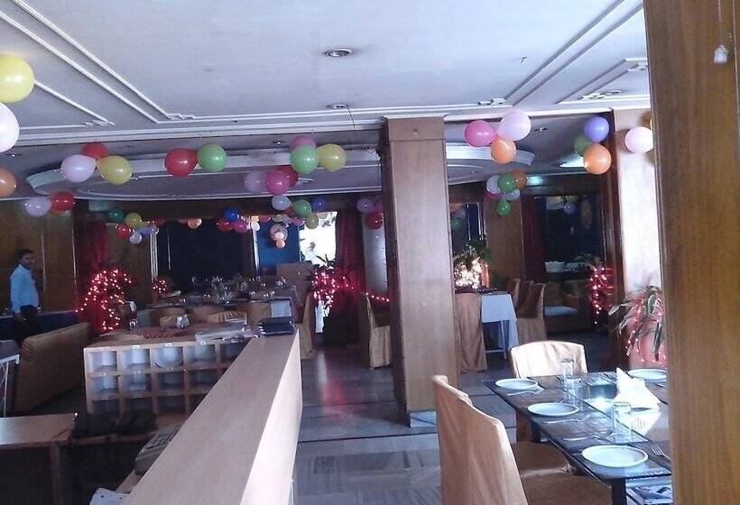 هتل Mahalaxmi Indo Myanmar