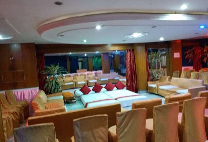 هتل Mahalaxmi Indo Myanmar