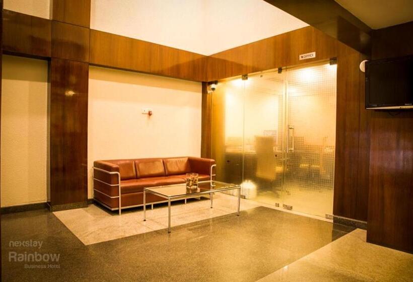 호텔 New Rainbow Business