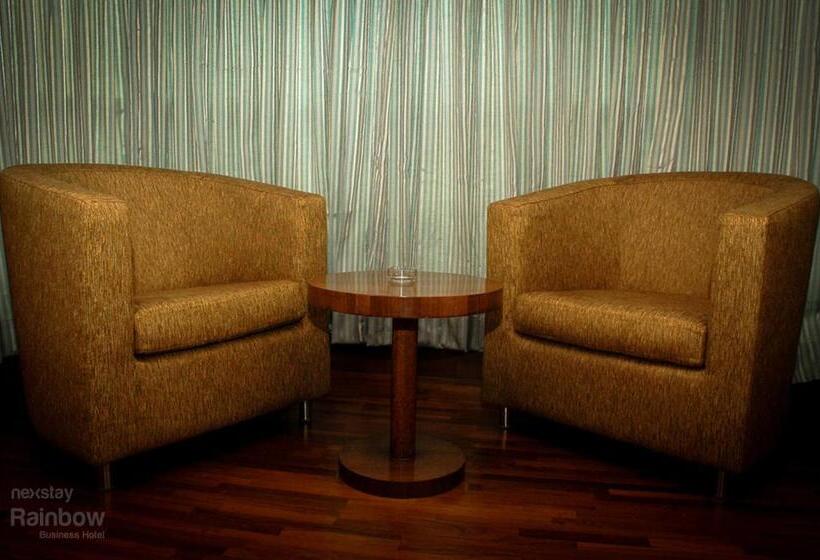 호텔 New Rainbow Business