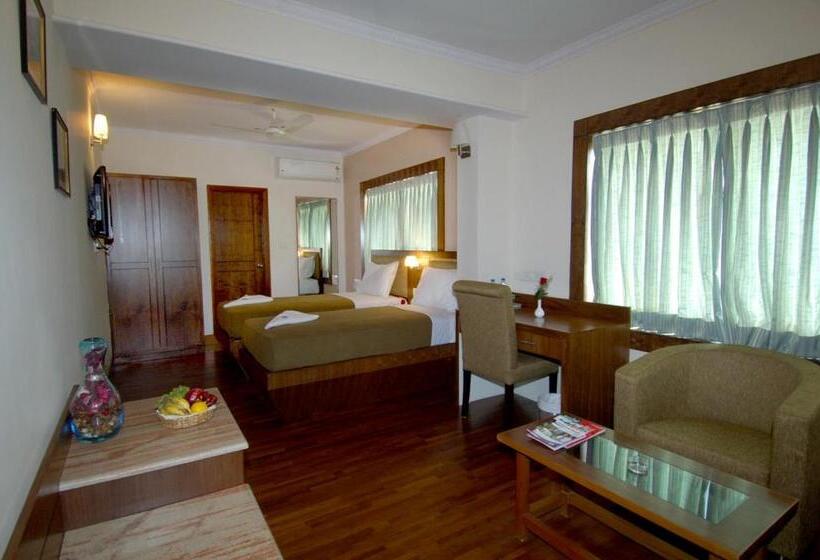 호텔 New Rainbow Business