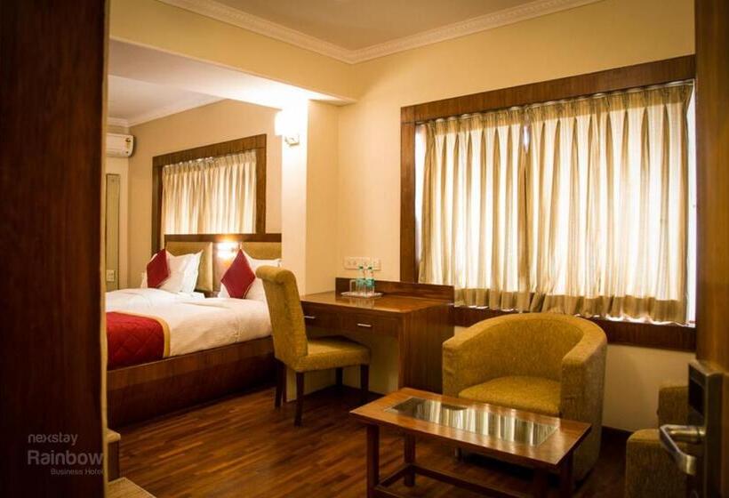 호텔 New Rainbow Business