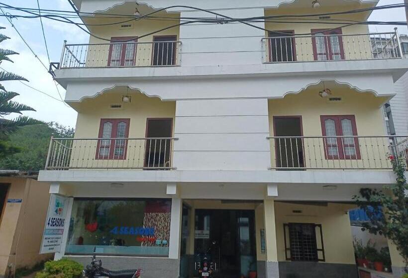 فندق Pranav 4 Seasons