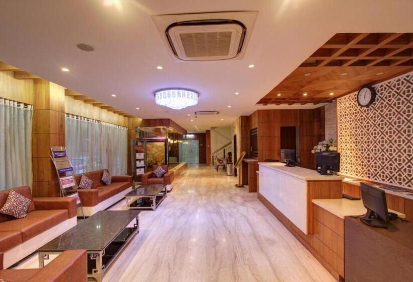 هتل Prince Gardens