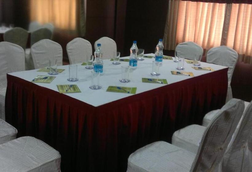 هتل Prince Gardens