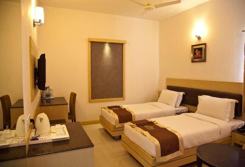 هتل Prince Gardens