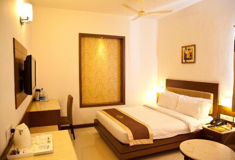 هتل Prince Gardens