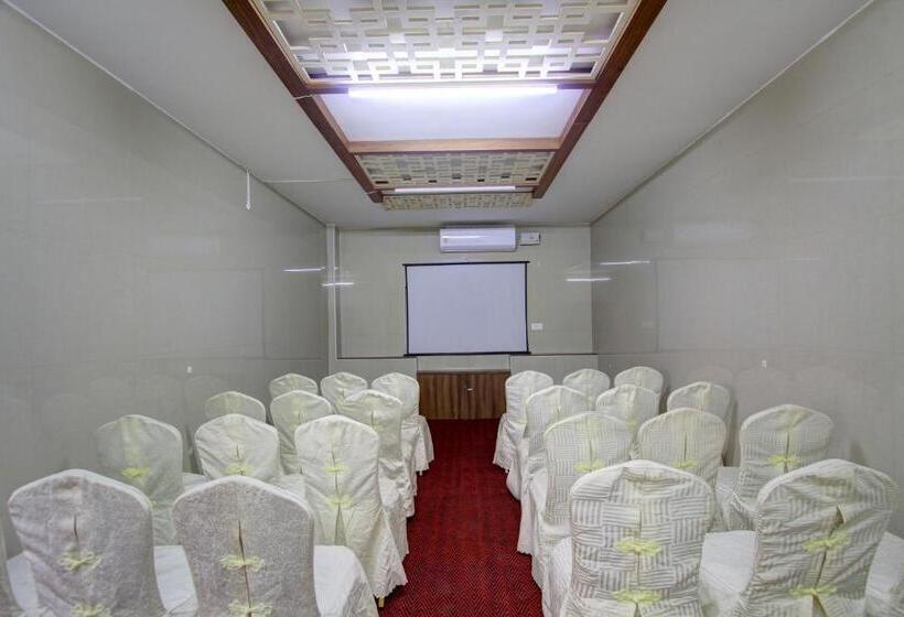 هتل Prince Gardens