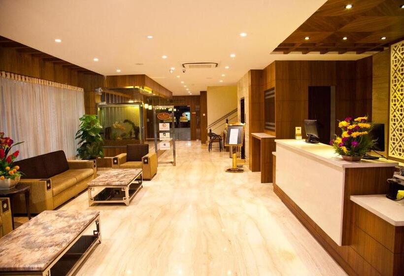 هتل Prince Gardens