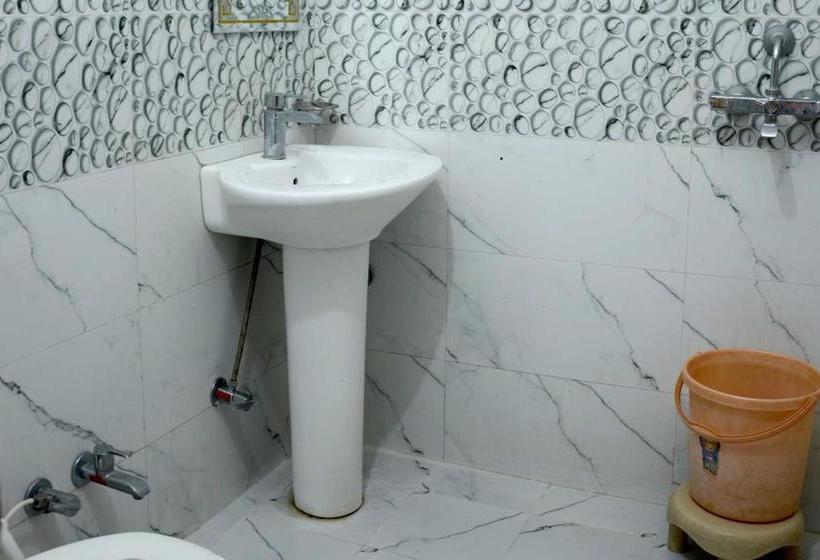 בית מלון כפרי Qutub Villa