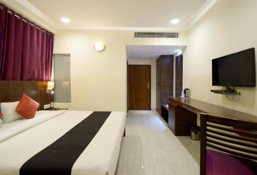 Fabhotel Radiant Star Lalkothi