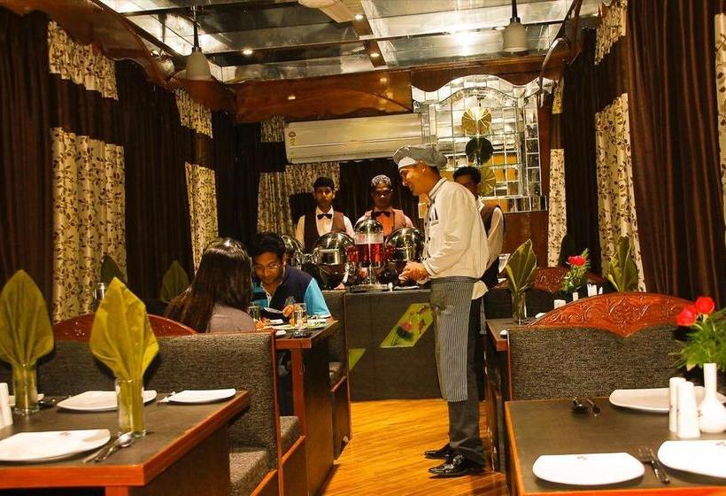 호텔 Rajashree Palace