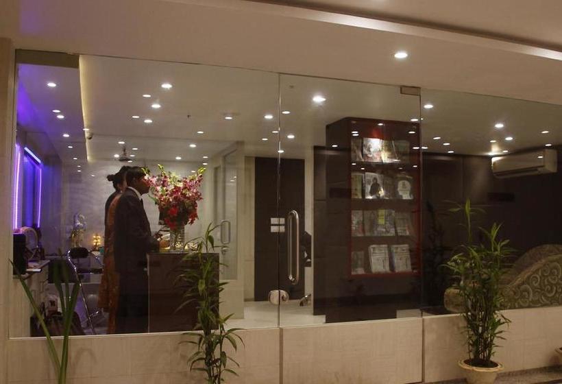 호텔 Rajashree Palace