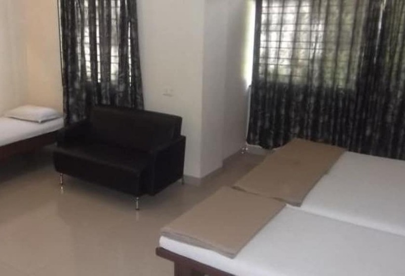 Hotel Rajshree Lodging