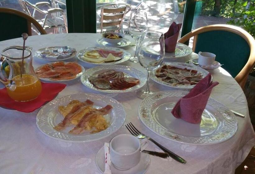فندق Restaurante Sonsoles