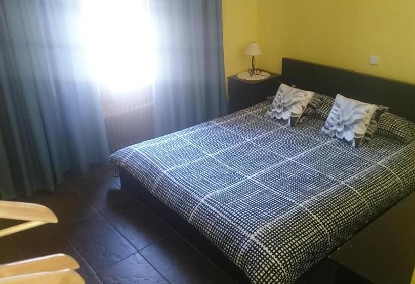 فندق Restaurante Sonsoles