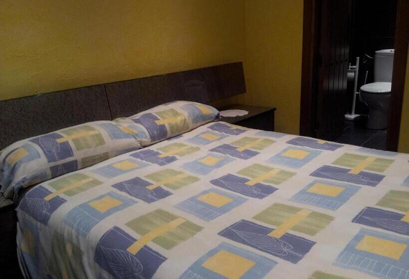 فندق Restaurante Sonsoles