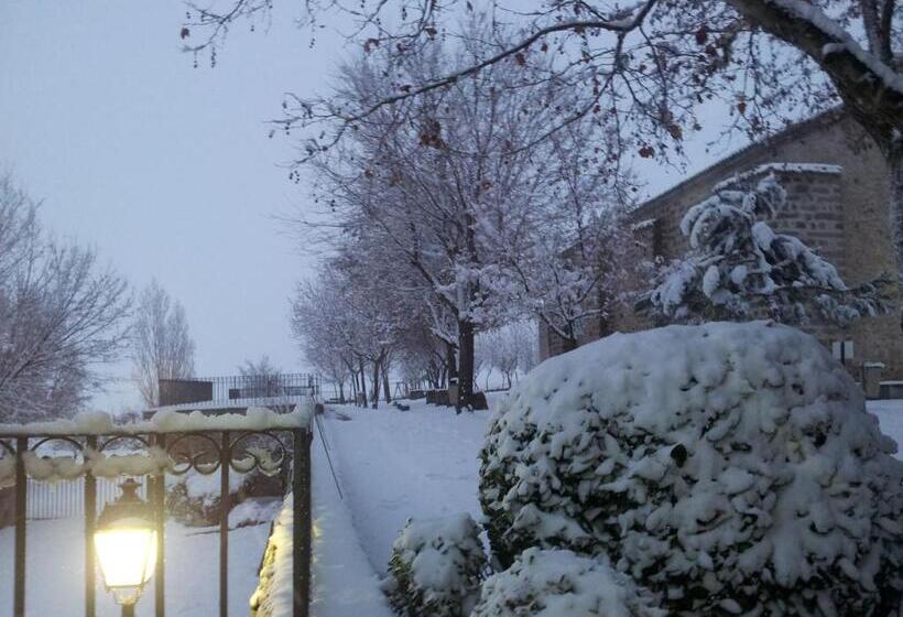 فندق Restaurante Sonsoles