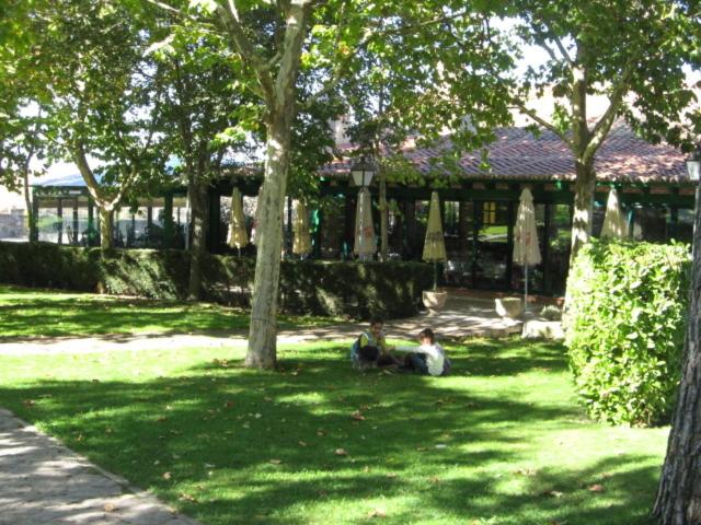 فندق Restaurante Sonsoles