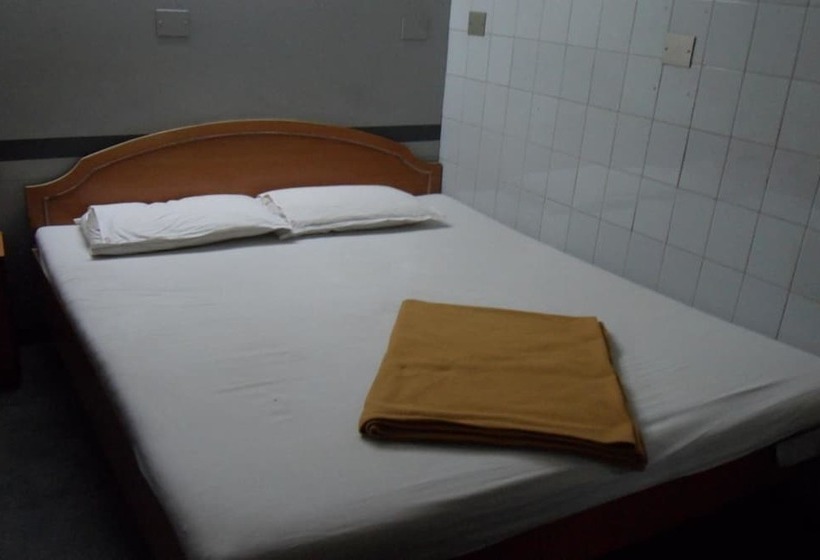 בית מלון כפרי Sahyadri