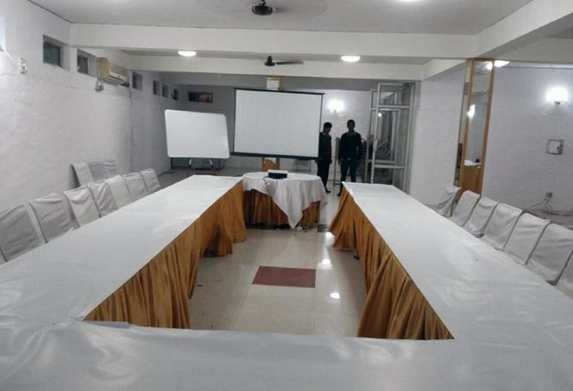 בית מלון כפרי Shubham Dehradun