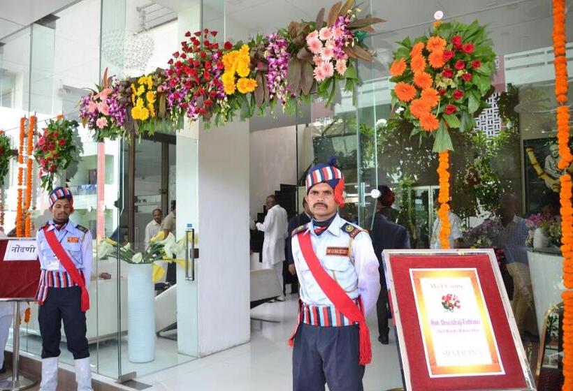 בית מלון כפרי Executive Silver Inn