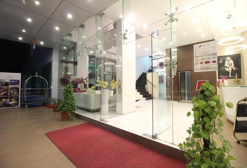 בית מלון כפרי Executive Silver Inn