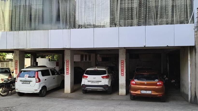 בית מלון כפרי Executive Silver Inn