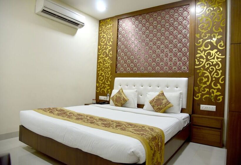 فندق Simran Pride, Raipur